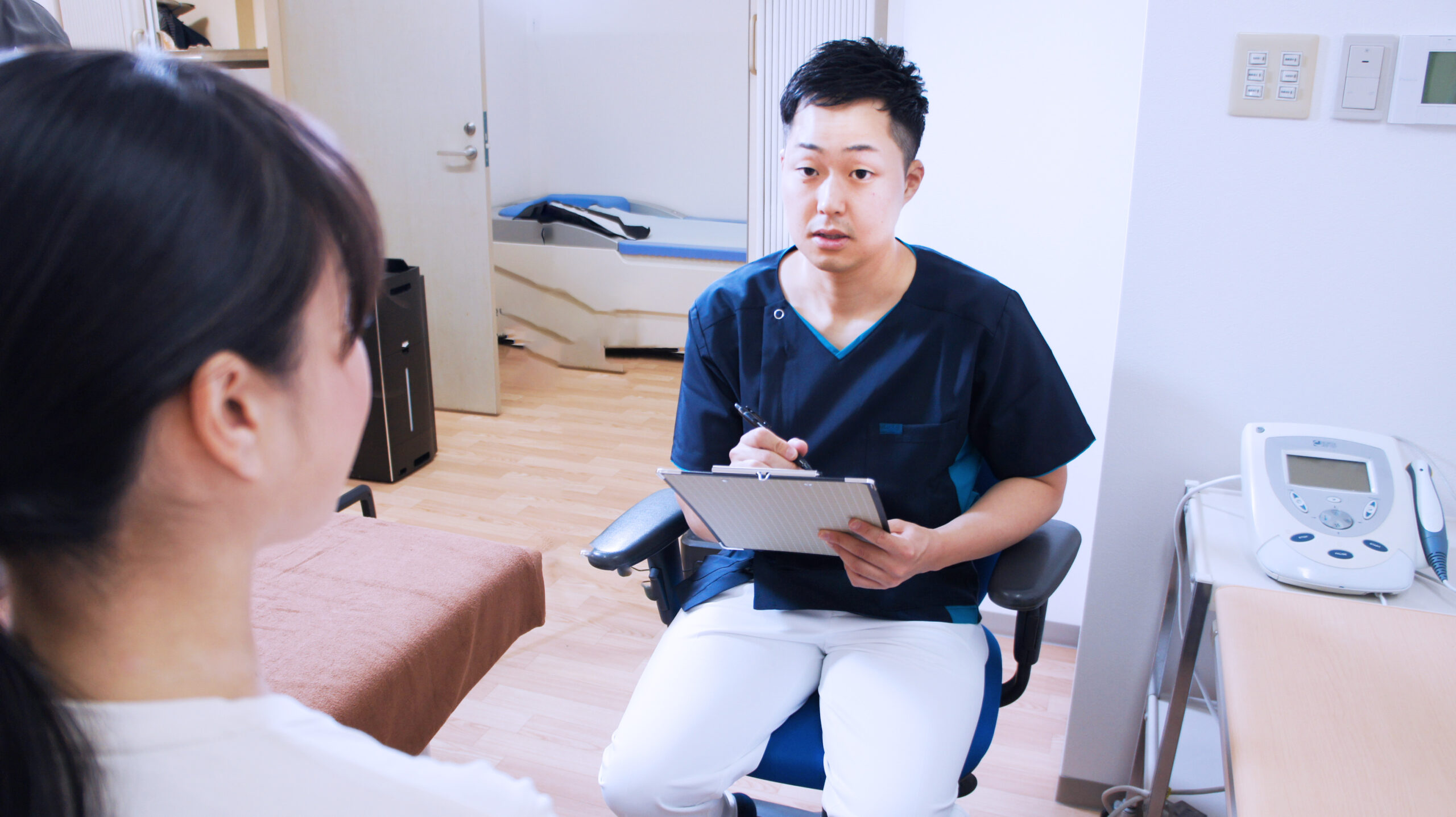 問診・視診・触診の様子